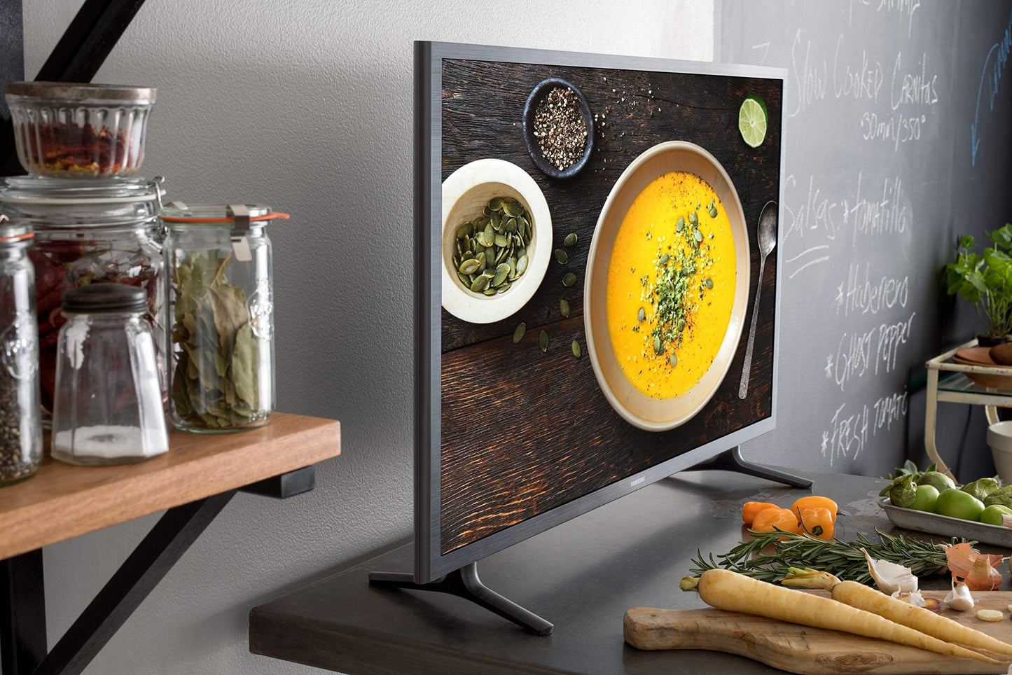 Samsung 32" UN32N5300AFXZA LED Smart FHD TV – 1080p (2018 Model)